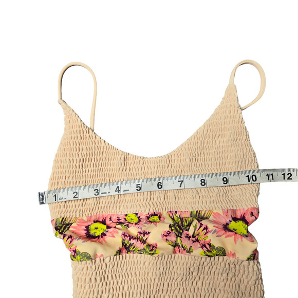 Tori Praver Smocked Floral One-Piece Swimsuit Size: Small - Picture 3 of 7